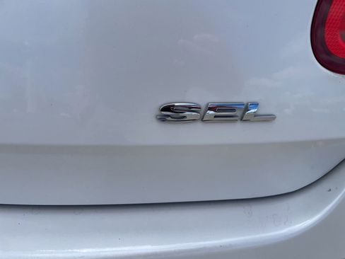Used 2011 Ford Taurus SEL w/ 201A Rapid Spec Order Code FWD image 20