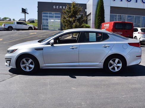 Used 2015 Kia Optima LX FWD image 2