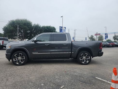 Used 2022 RAM 1500 Limited AWD/4WD image 6