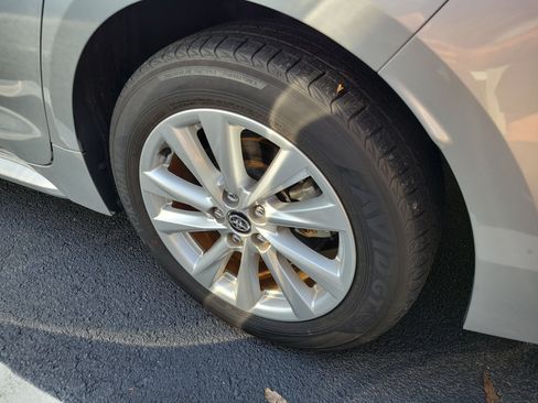 Used 2023 Toyota Corolla XLE FWD image 21
