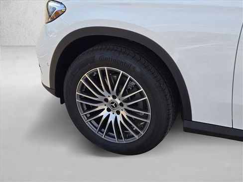 Used 2026 Mercedes-Benz GLC 300 image 10