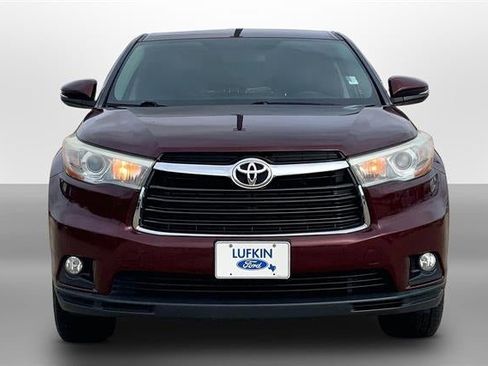 Used 2016 Toyota Highlander LE image 2