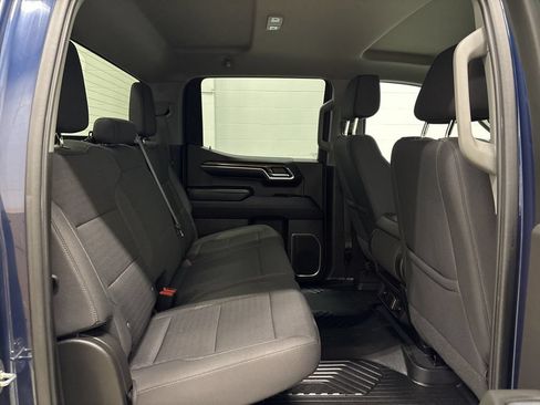 Used 2022 Chevrolet Silverado 1500 RST AWD/4WD image 37