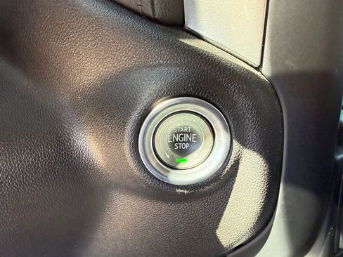 Used 2022 Chevrolet Silverado 1500 RST image 48