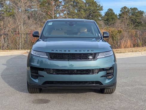 New 2026 Land Rover Range Rover Sport SE image 2