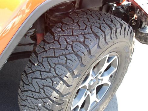 Used 2019 Jeep Wrangler Unlimited Rubicon w/ Steel Bumper Group AWD/4WD image 26