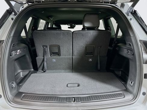 New 2025 Jeep Grand Cherokee L Limited w/ Black Appearance Package image 20