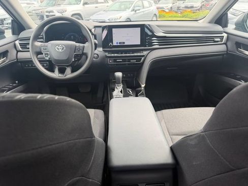Used 2025 Toyota Camry LE AWD/4WD image 30