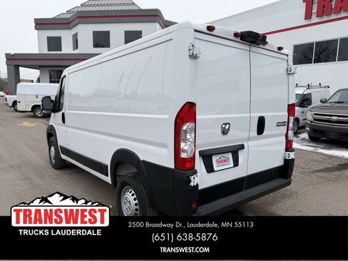 Used 2024 RAM ProMaster 2500 w/ Convenience Group image 3