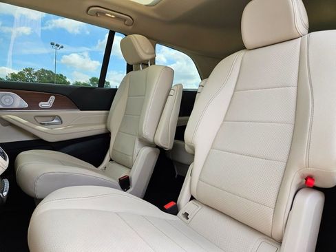 Certified 2024 Mercedes-Benz GLS 450 4MATIC image 21