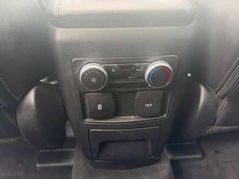 Used 2023 Ford Explorer XLT w/ Equipment Group 202A AWD/4WD image 14