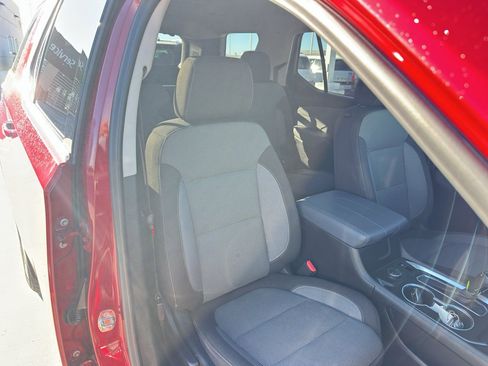 Used 2020 Chevrolet Traverse LT w/ LPO, Floor Liner Package image 31