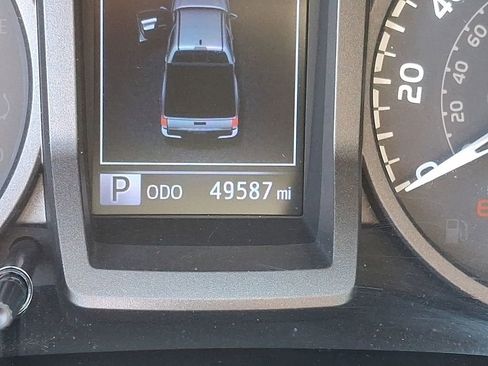 Used 2019 Toyota Tacoma TRD Off-Road RWD image 19