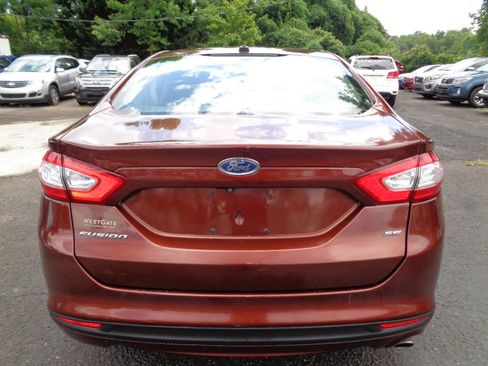 Used 2015 Ford Fusion SE image 6
