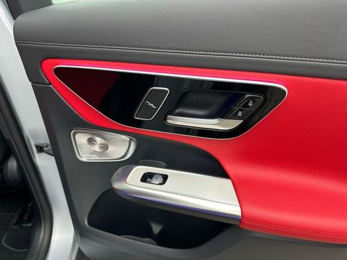 Used 2024 Mercedes-Benz GLC 43 AMG 4MATIC image 23