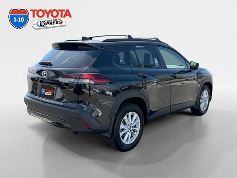Certified 2026 Toyota Corolla Cross LE FWD image 5