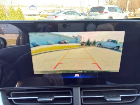 New 2026 Chevrolet Trax ACTIV w/ Sunroof Package image 12