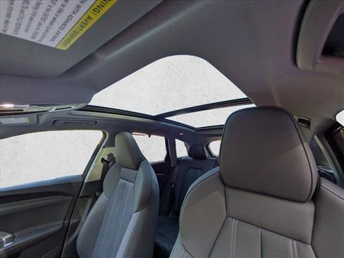 New 2025 Audi Q5 Premium Plus image 17