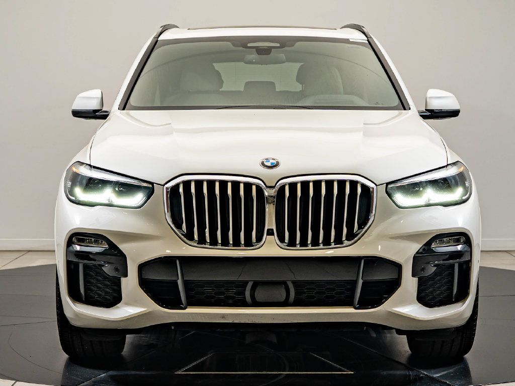 Used 2021 BMW X5 xDrive40i w/ M Sport Package AWD/4WD image 2