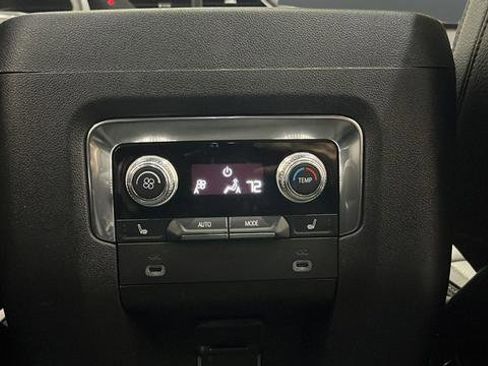 Used 2023 GMC Yukon XL Denali image 40