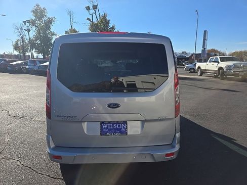 Used 2022 Ford Transit Connect XLT image 6