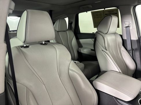 Used 2022 Acura MDX SH-AWD w/ Advance Package image 29