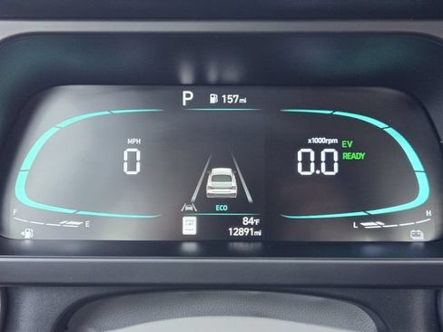 Certified 2025 Hyundai Elantra Hybrid FWD image 9