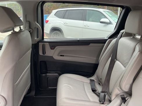 Used 2019 Honda Odyssey EX-L image 14
