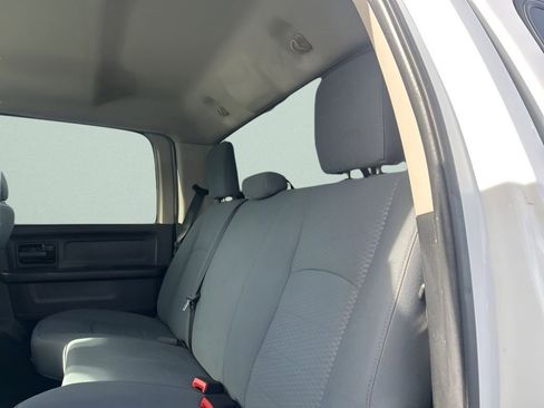 Used 2013 RAM 2500 Tradesman w/ Chrome Appearance Group image 19