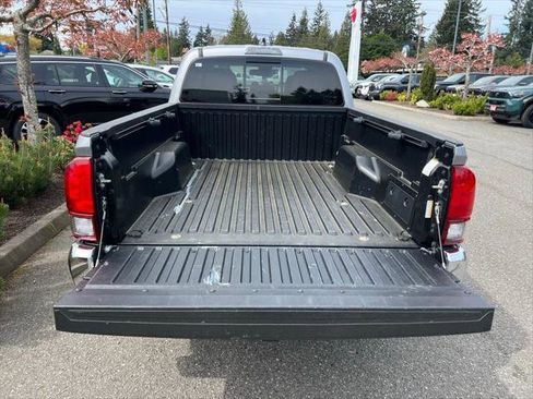 Certified 2020 Toyota Tacoma SR5 image 10