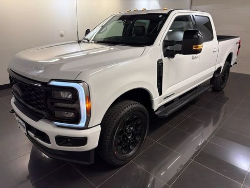 New 2026 Ford F250 Lariat w/ Black Appearance Package AWD/4WD image 3