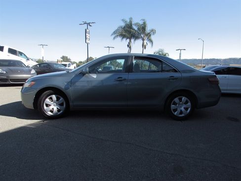 Used 2007 Toyota Camry CE FWD image 4