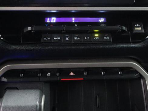 Used 2025 Toyota Tundra SR5 AWD/4WD image 20