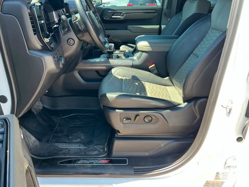Used 2024 Chevrolet Silverado 1500 ZR2 w/ Technology Package AWD/4WD image 19
