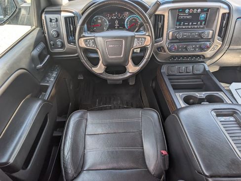 Used 2017 GMC Sierra 1500 Denali w/ Denali Ultimate Package AWD/4WD image 7