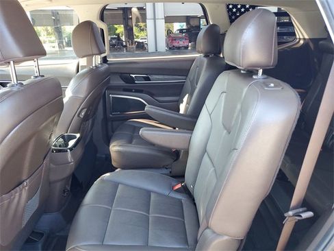 Used 2022 Kia Telluride SX w/ Nightfall Edition Package image 30