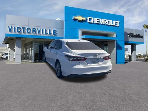 Used 2022 Toyota Camry LE FWD image 7