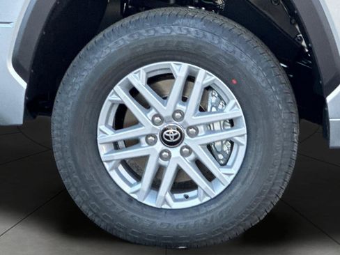 New 2026 Toyota Tundra SR5 image 32