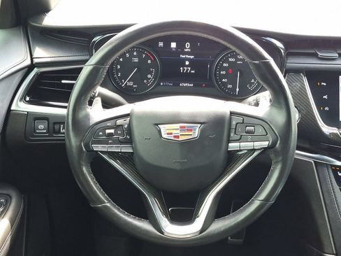 Used 2023 Cadillac XT6 Sport w/ Technology Package AWD/4WD image 25