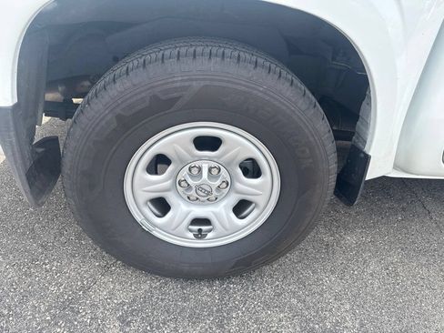 Used 2024 Nissan Frontier S w/ Technology Package RWD image 12