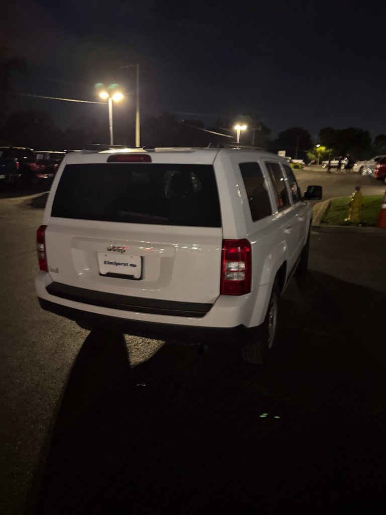 Used 2016 Jeep Patriot Sport w/ Power Value Group FWD image 4