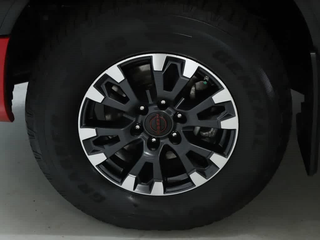 Used 2023 Nissan Titan PRO-4X w/ Pro-4x Convenience Package AWD/4WD image 45