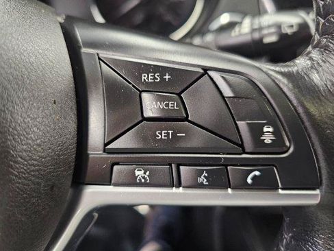 Used 2018 Nissan Rogue SL AWD/4WD image 12