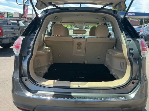 Used 2016 Nissan Rogue S AWD/4WD image 25