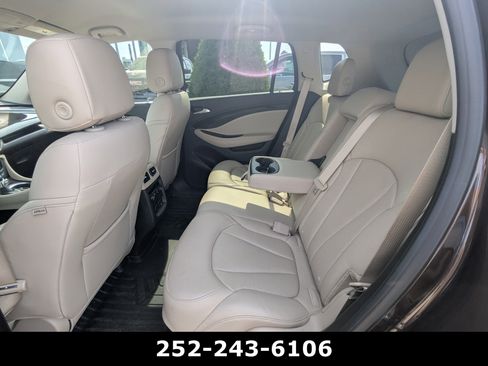 Used 2020 Buick Envision Essence FWD image 10