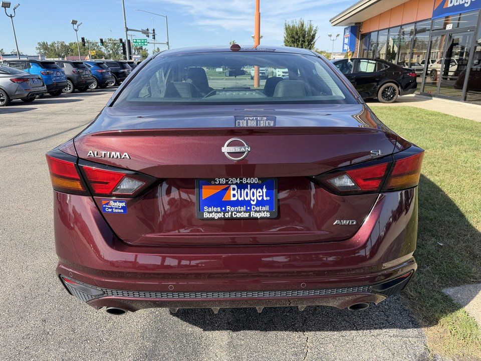 Used 2025 Nissan Altima 2.5 SL AWD/4WD image 4