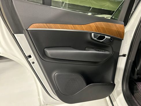 Certified 2023 Volvo XC90 B6 Plus w/ Protection Package Premier AWD/4WD image 22