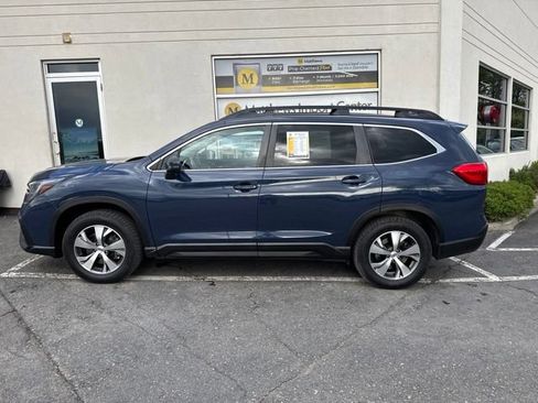 Certified 2023 Subaru Ascent Premium w/ Convenience Package AWD/4WD image 2