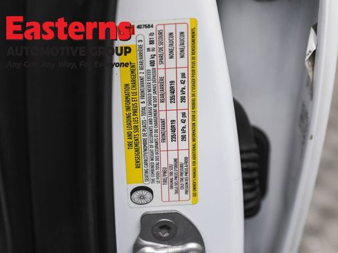 Used 2019 Tesla Model 3 Standard Range image 32