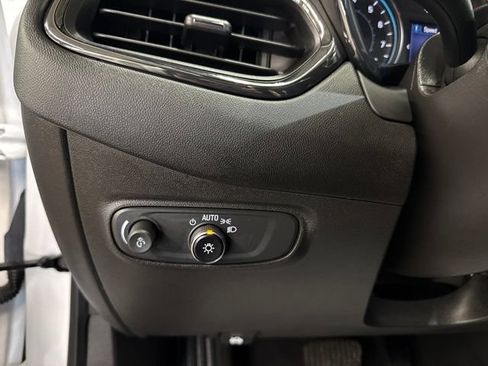 Used 2023 Chevrolet Equinox RS AWD/4WD image 16